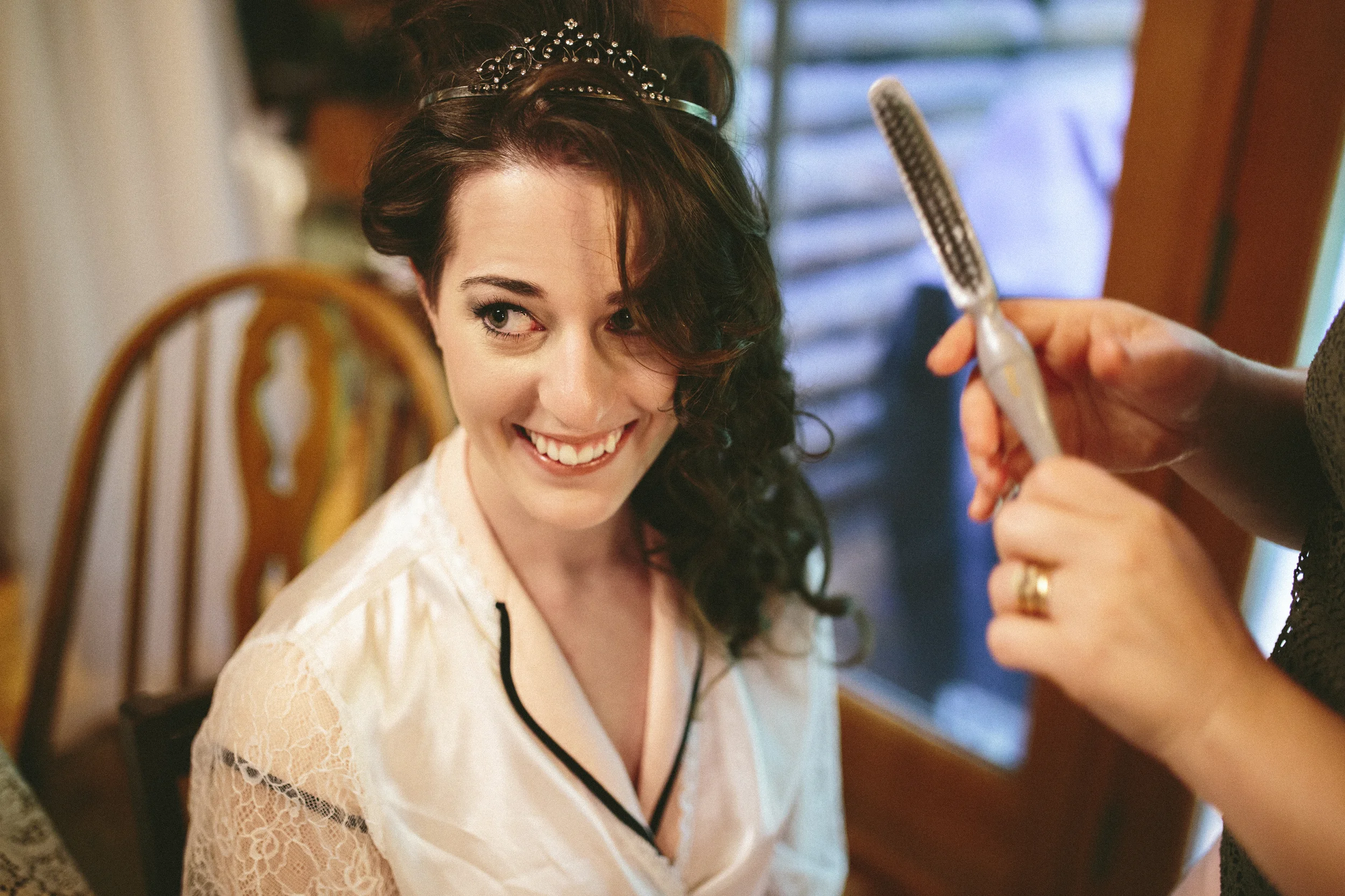 158Girls-Getting-Ready.jpg