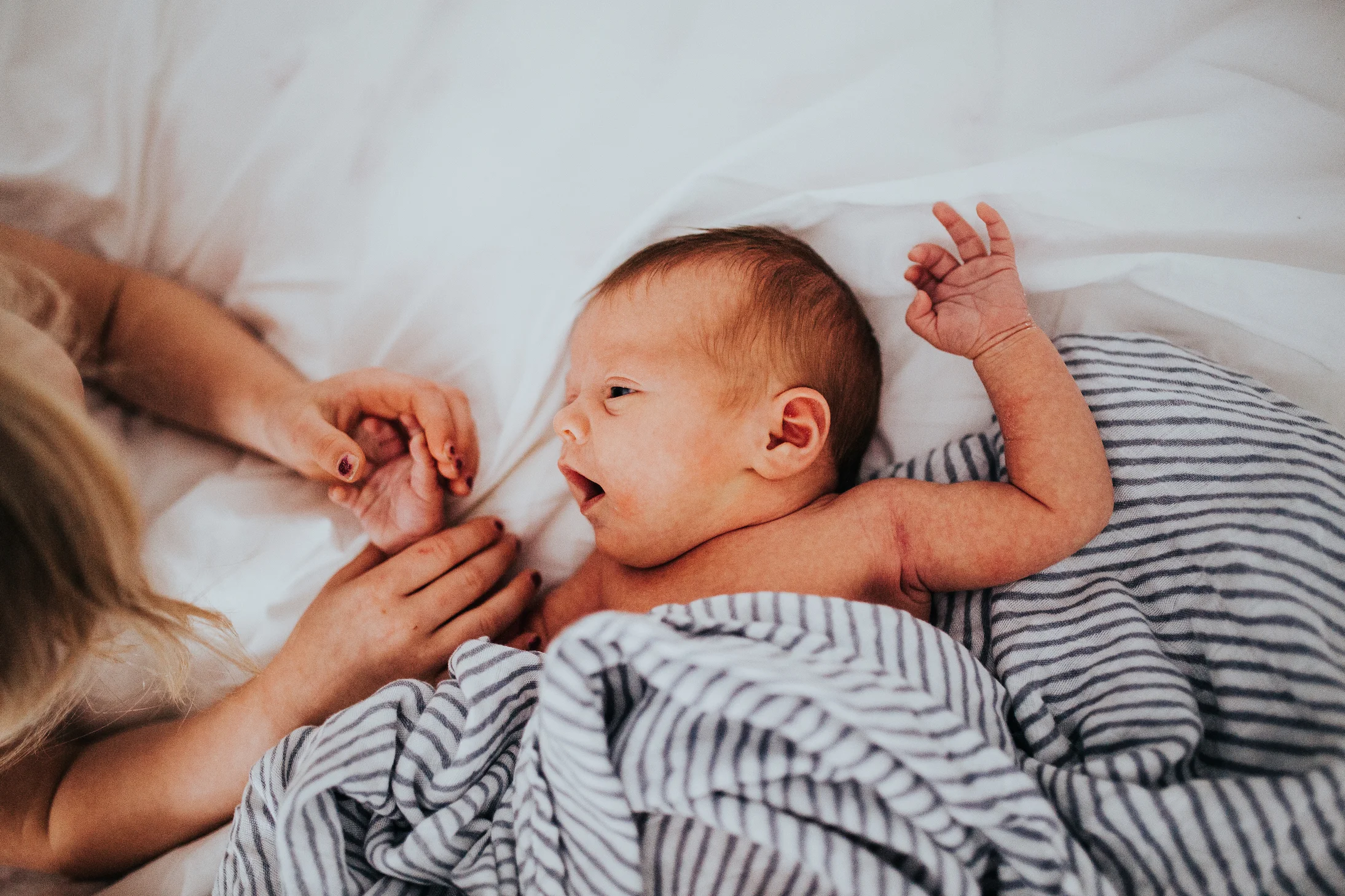 The Bowman Family - Newborn Home Family Photo Session 