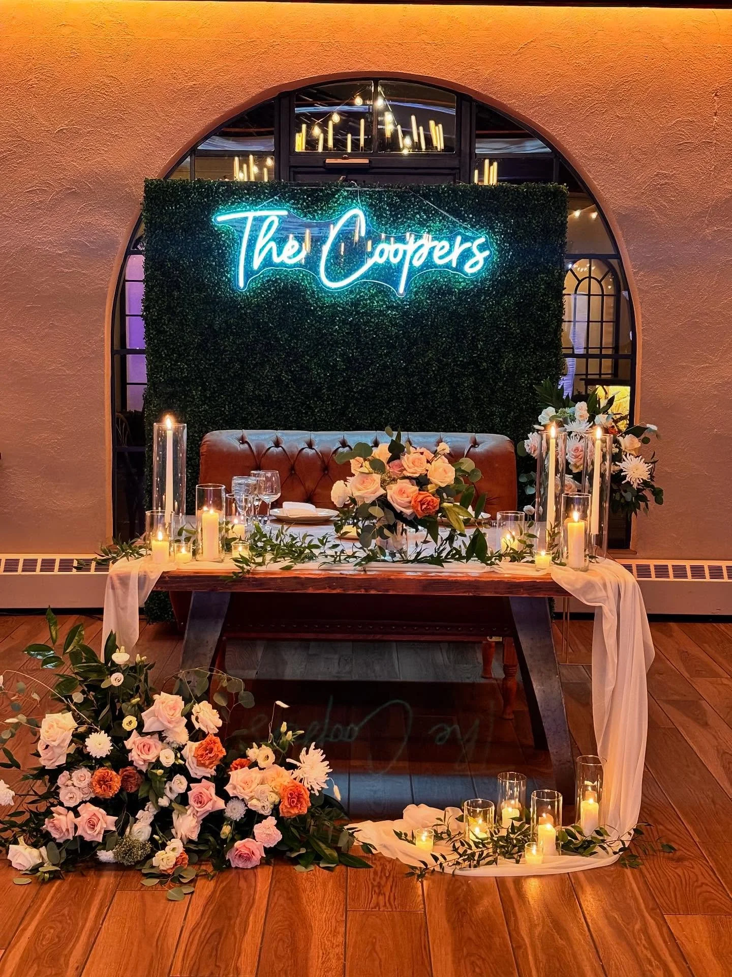 Always re-use your ceremony florals and bridal bouquet at your sweetheart table!
.
.
@marmark2 
@peronafarms 
.
.
#sweethearttable #sweethearttablegoals #ceremonytoreceptionflip #romanticflowers #njweddingflorist  #paweddingflorist