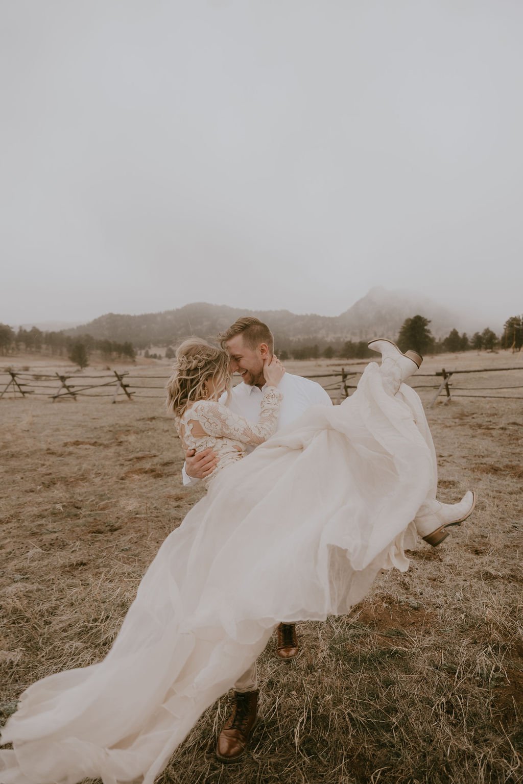 Estes Park Colorado Elopement Dress - linyage bridal separates