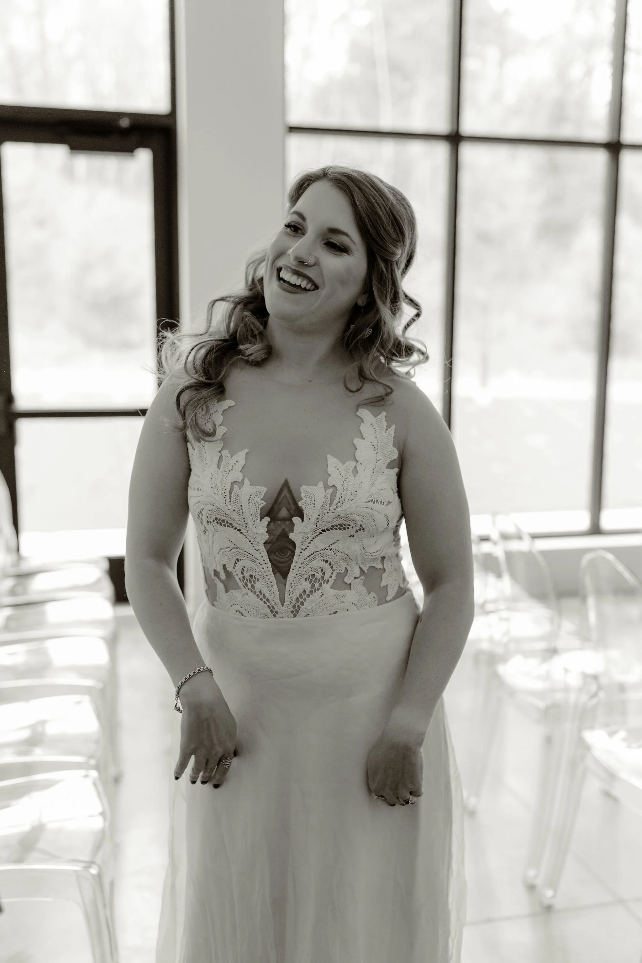 modern-boho-bride-two-piece-lace-wedding-look-autumn.jpg