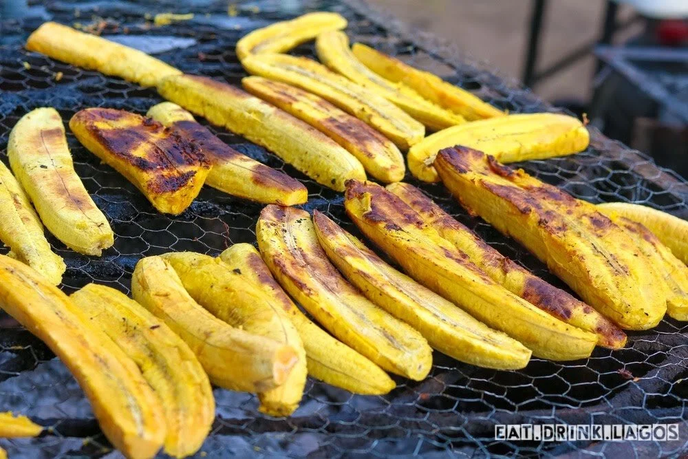 6 Street Eats You Have to Eat in Nigeria Before the World Ends-Roll Call