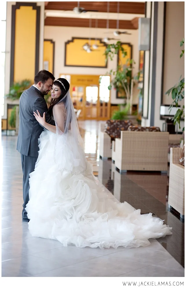 Anais + Mario | Hotel Riu Mazatlan Beach Wedding