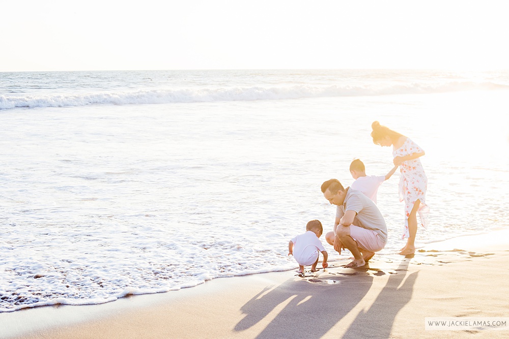 puerto-vallarta-beach-family-photos.jpg