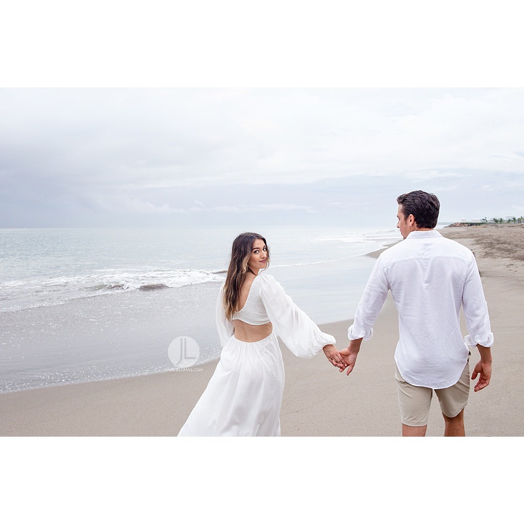 beach-pregnancy-photos-puerto-vallarta