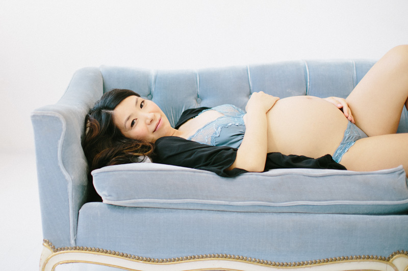 fine art maternity boudoir shoot seattle