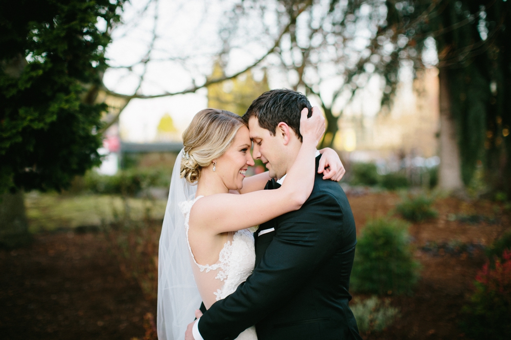 seattle_wedding_photographer_chihuli_garden_and_glass 25.jpg