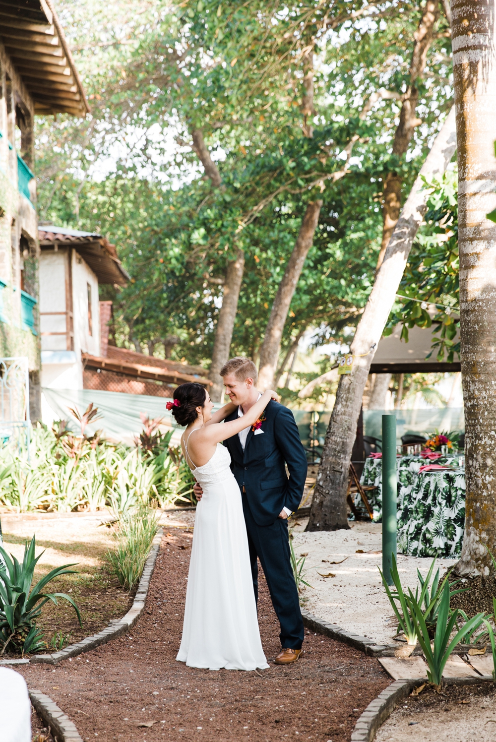 tropical-costa-rican-wedding-photographer 30.jpg