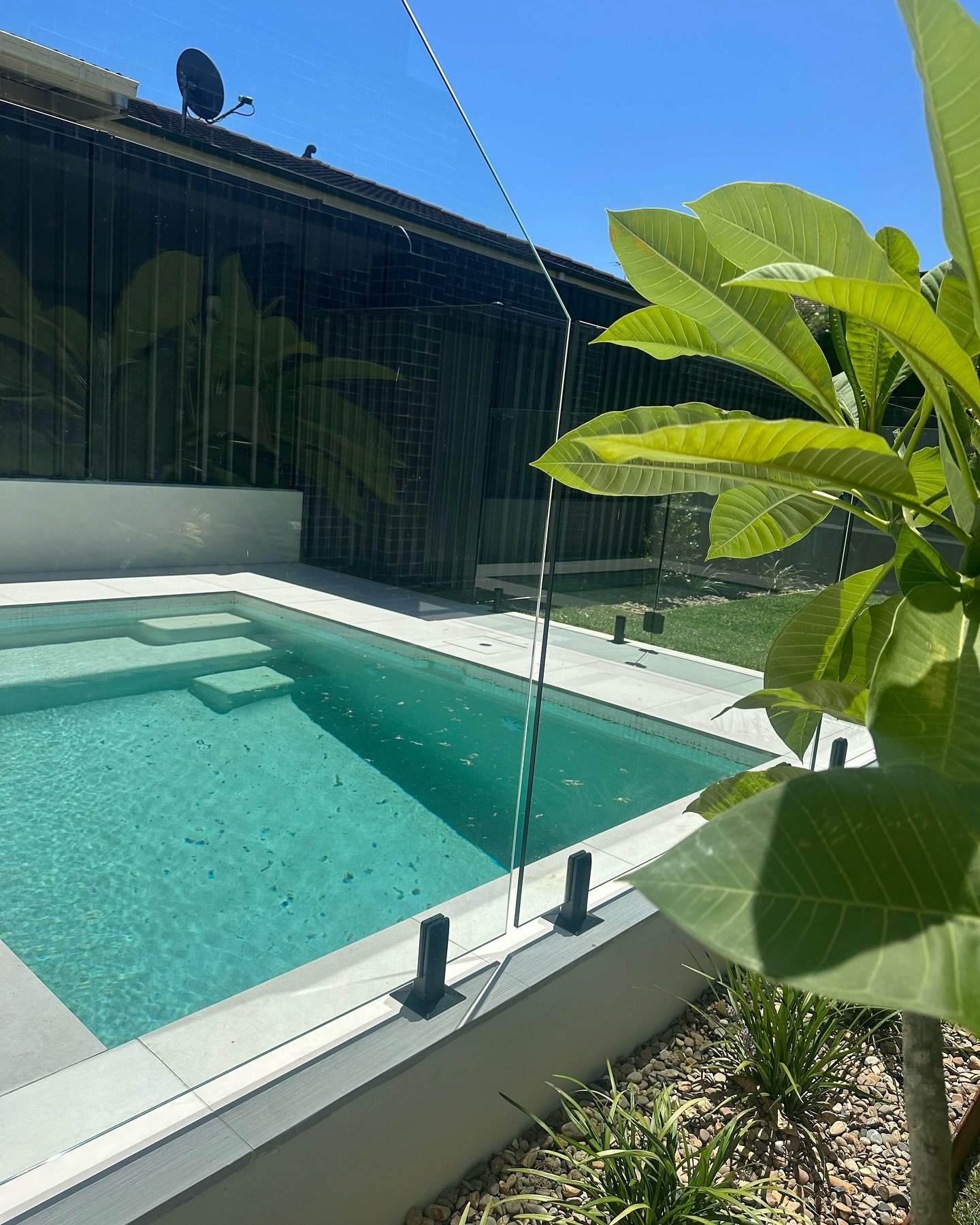Duplex Pools &amp; Landscaping | Caringbah South 
.
.
.
.
.
.
.
.
.
.
#pool #landscaping #swimmingpool #duplex #forlease #home #clients #building #builders #sutherlandshirepoolbuilder #traydpools #driveways #sutherlandshirebuilding #projects #summer 