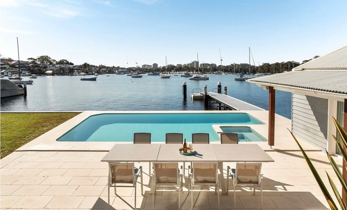 Project Burraneer Bay | Swimming Pool &amp; Spa 

@mitchwynn_highlandproperty @highlandpropertygroup 
.
.
.
House &amp; Boatshed: @ssrprojects 
Interior: @traydpoolfinishes 
Socials: @pageonestudios 
.
.
.
.
.
.
.

#pool #poolbuilder #byronbay #sydne