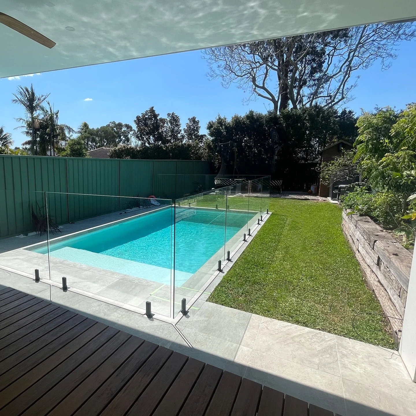 This stunning pool is one of three we&rsquo;ve completed on the same street &mdash; and each one has its own unique charm. But this particular client goes above and beyond in looking after their pool, and it shows! 💦✨
.
.
.
.
.
.
#LuxuryPools #Backy