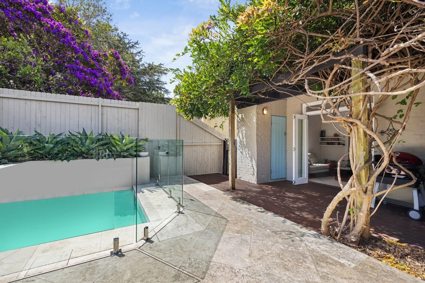 One of our pools built 15 years ago &mdash; and still going strong 💪
 A true testament to quality, and beautifully maintained by the owner.
 Now part of a home that&rsquo;s up for sale 🏡 @corestudios.au 

#poolbuilder #qualitybuild #poollife #outdo