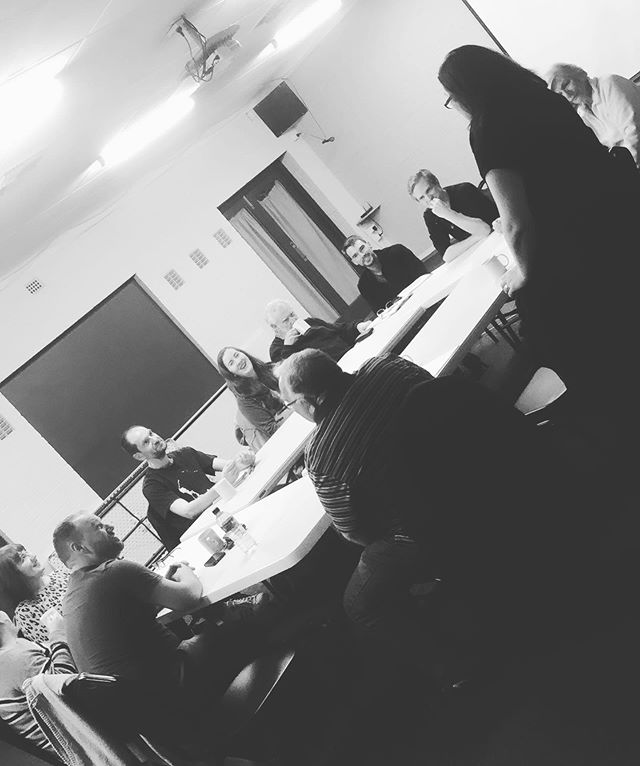 Great turn out for our One Acts Reading night for the next run of short plays 📚#irishtheatreplayers #perthisok #communitytheatreperth #perthcommunity #perthplaycommunity
