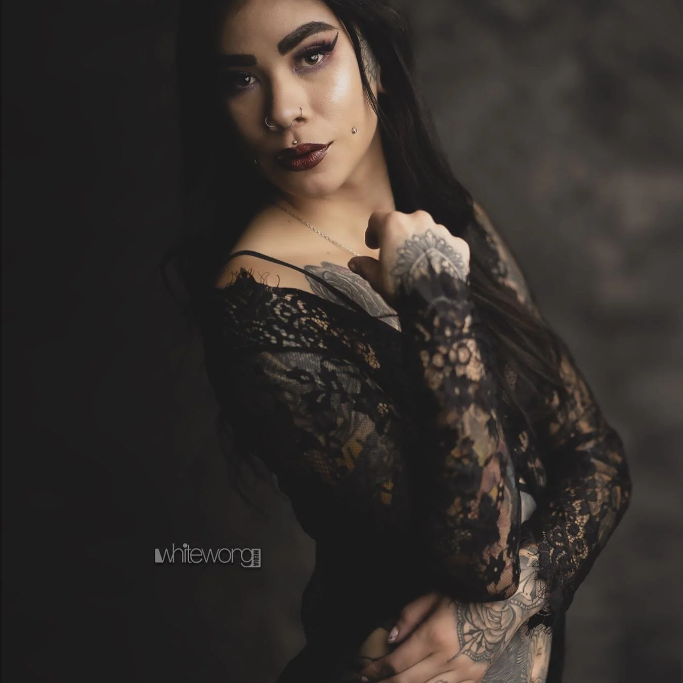 Shooting with @stellarvore_666  she is so confident in her new journey and it looks great!
-
-
-
-
- Like-Follow-Comment-Share @whitewongmedia #whitewongmedia #photographer #photographylife #photographyoftheday #photographyig #portraitphotography #la