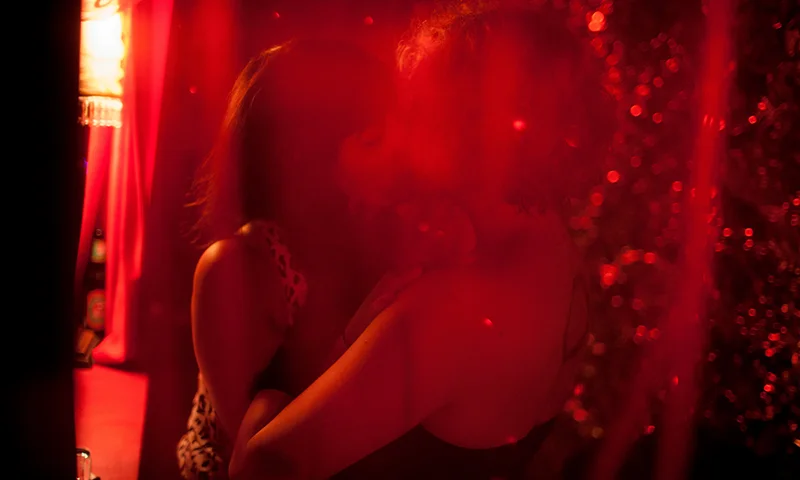 Kiss_001.jpg