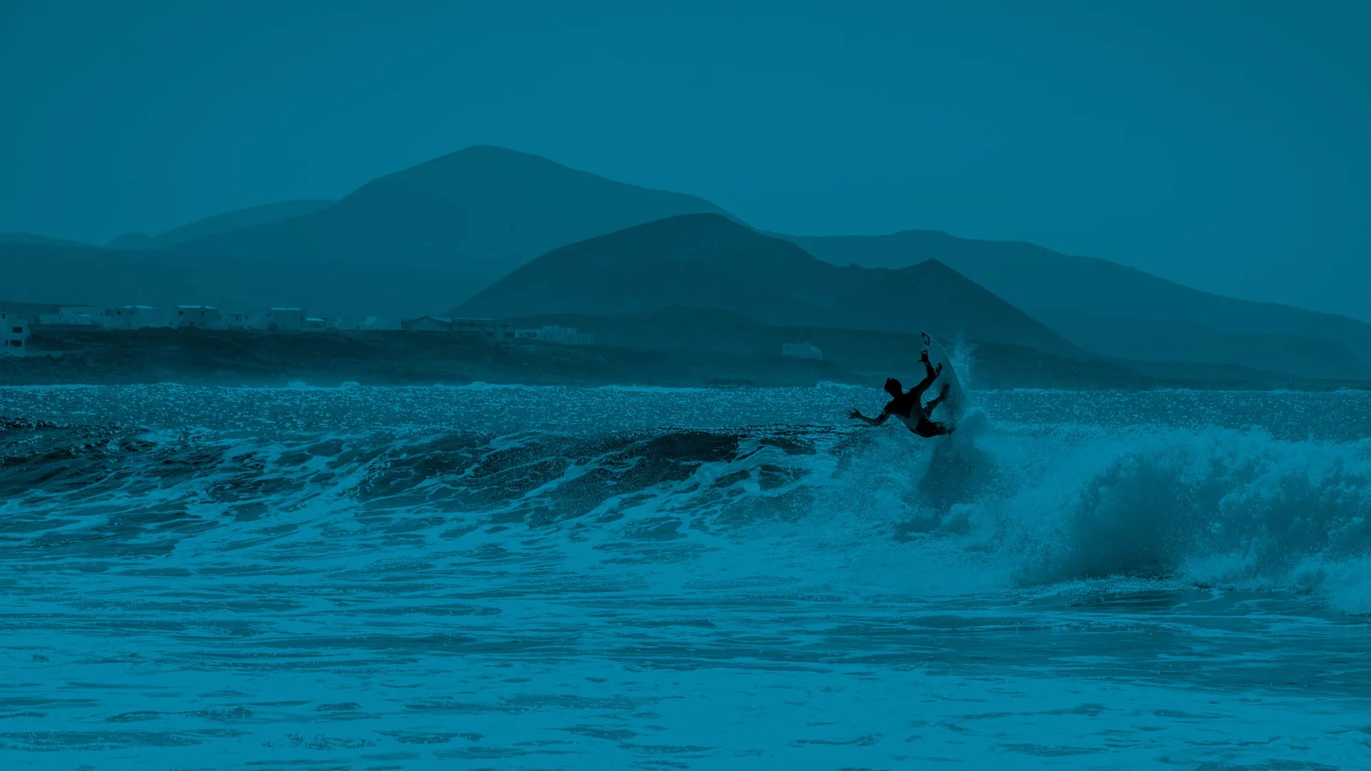 value_surfing_surfer_header_startseite.jpg
