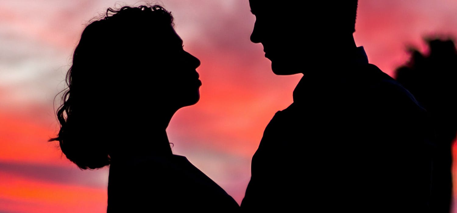 Lasciate che i morti escano con i morti: LE COPPIE CHE SATANA AMA METTERE INSIEME