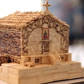 Un modello ibrido per la fondazione di chiese 