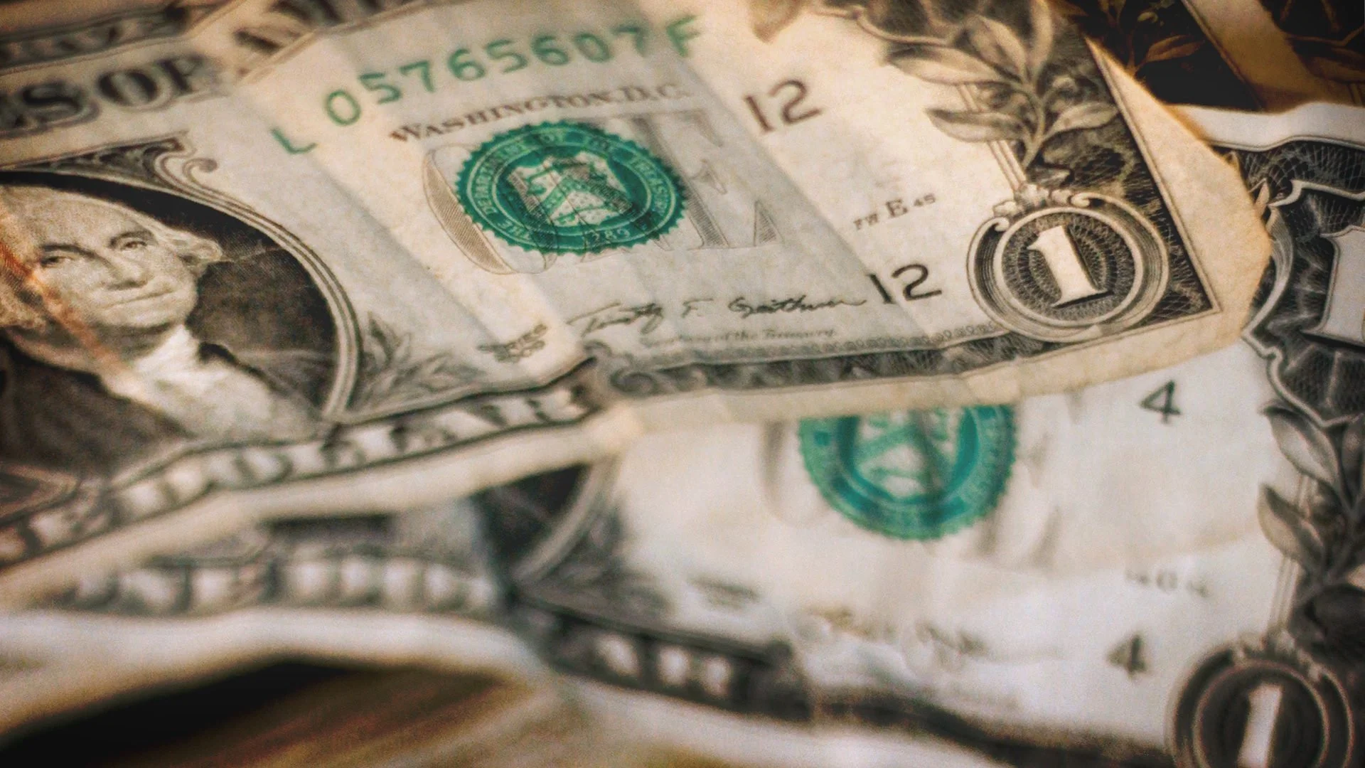 Come non essere dominati dall’amore del denaro