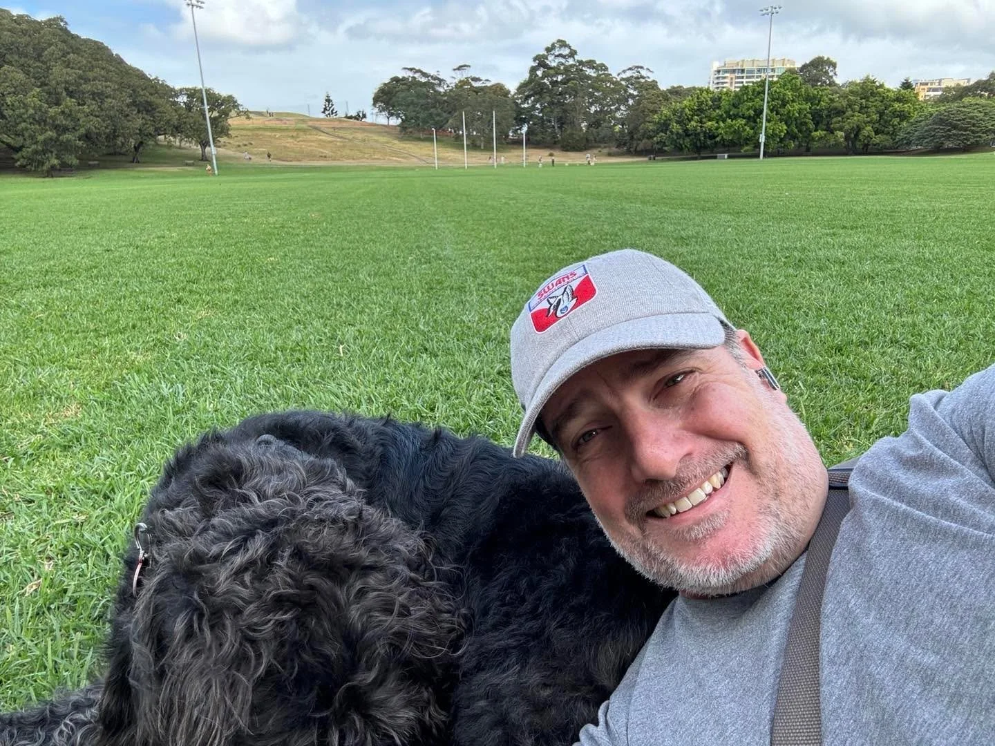 Vader and I met a few of the @sydneyswans boys at this ground in the pre season. All they talked about then was a flag. Member since 97, very proud. Do it for Stuey Maxfield