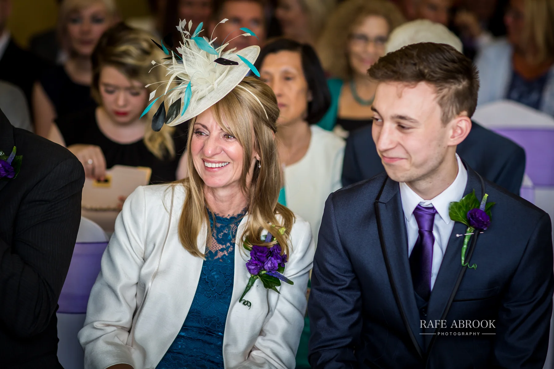 wedding photographer hertfordshire hitchin priory wedding-1044.jpg