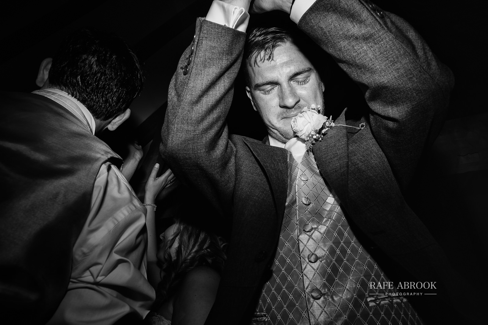 south farm wedding royston hertfordshire wedding photographer rafe abrook photography-2047.jpg