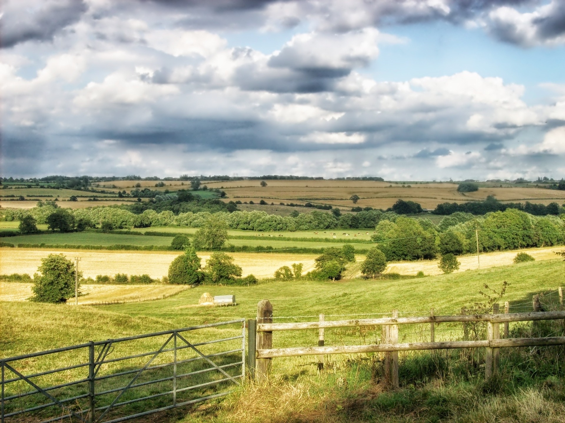 middle-aston-170458_1920.jpg