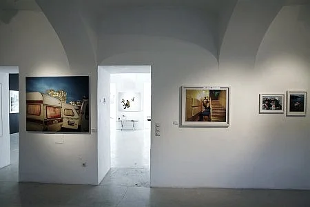 Ausstellungsansicht von Reiner Riedler in der Galerie Momentum/Karl Schweighofergasse, 2007