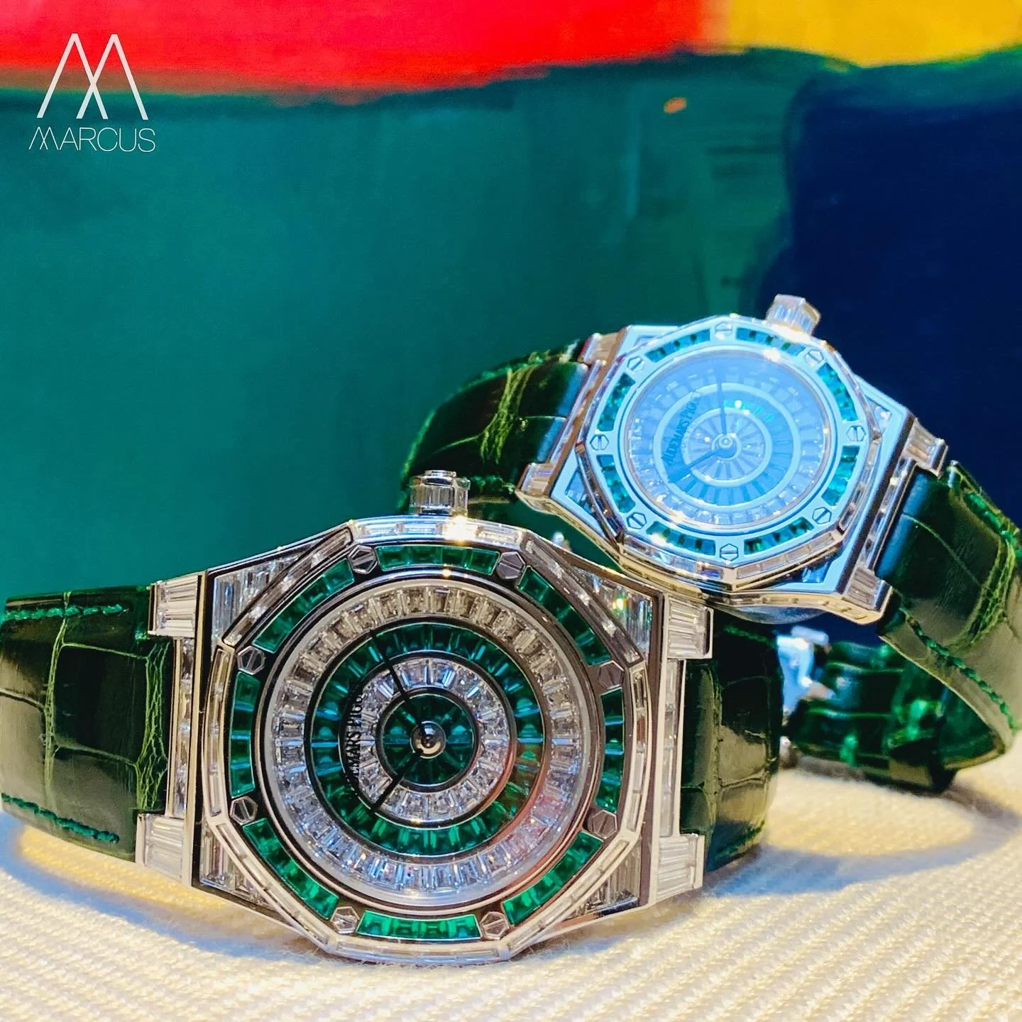 Incredible his &amp; hers! 💚💚

#audemarspiguet 
#royaloak 
#hisandhers 
#wotd 
#emerald 
#collector 
#luxury 
#lifestyle 
#rarepiece