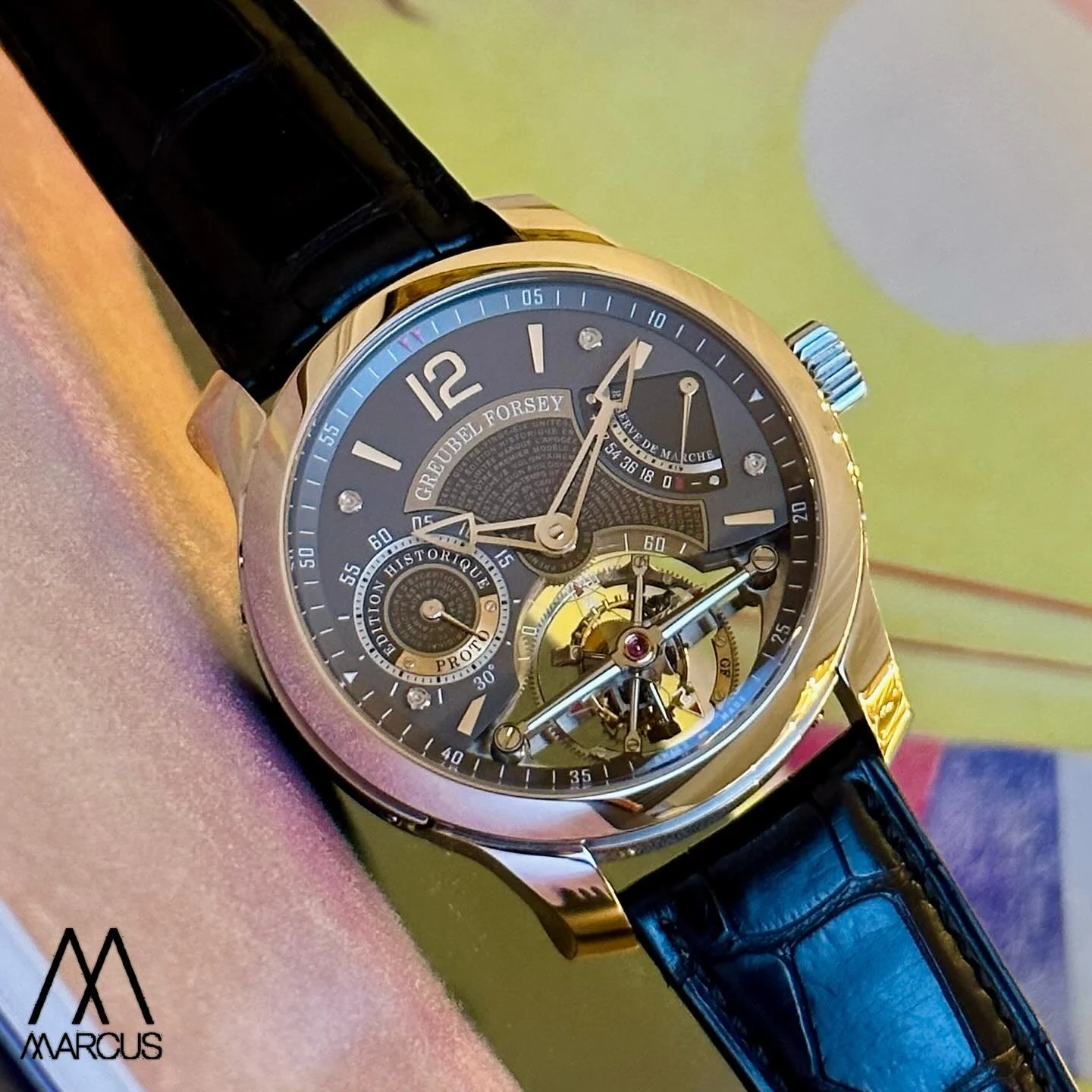 🤩

#greubelforsey 
#tourbillon 
#wotd 
#watchgeek 
#collector 
#rarepiece 
#hautehorlogerie 
#savoirfaire 
#🤩
