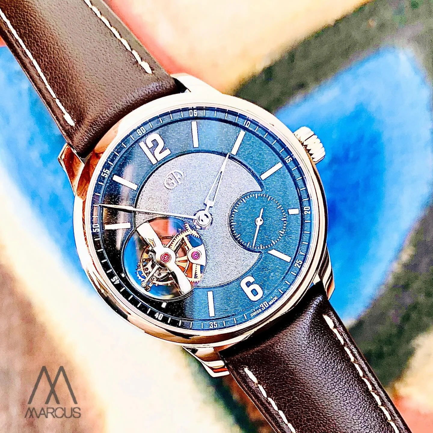 Shimmering ✨

#greubelforsey 
#tourbillon 
#vision 
#workofart 
#wotd 
#watchgeek 
#collector 
#savoirfaire 
#hautehorlogerie 
#luxury 
#lifestyle