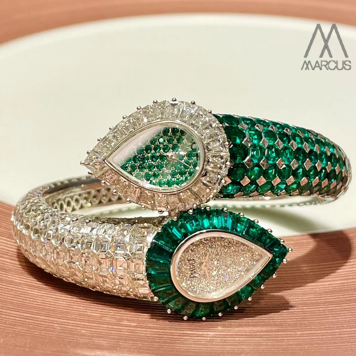 Piaget Toi &amp; Moi, exclusive to Marcus. 💚

#piaget 
#wotd 
#hautejoaillerie 
#toimoi 
#exclusive 
#collector 
#luxury 
#lifestyle