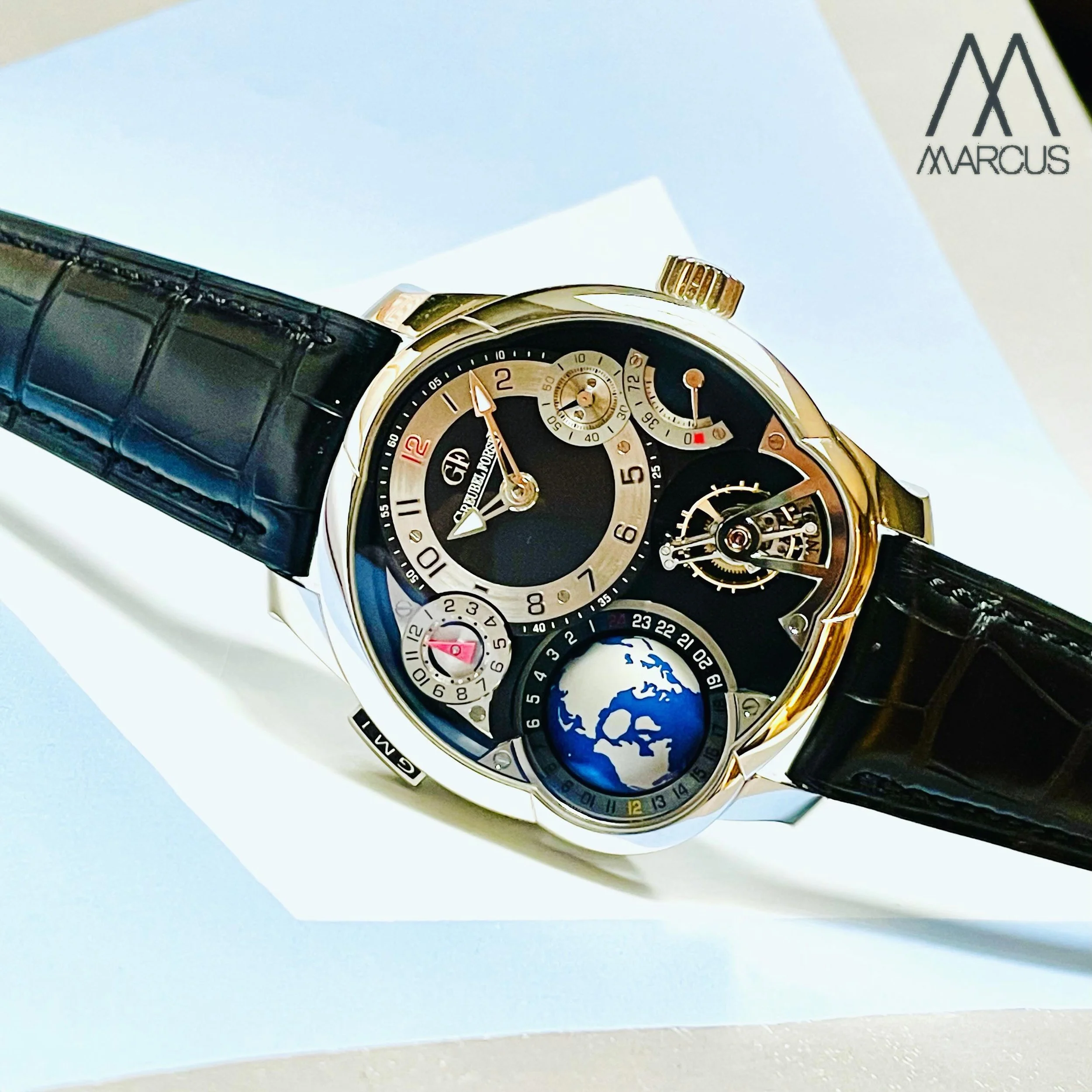 💙🌎

#greubelforsey 
#tourbillon 
#gmt
#hautehorlogerie 
#savoirfaire