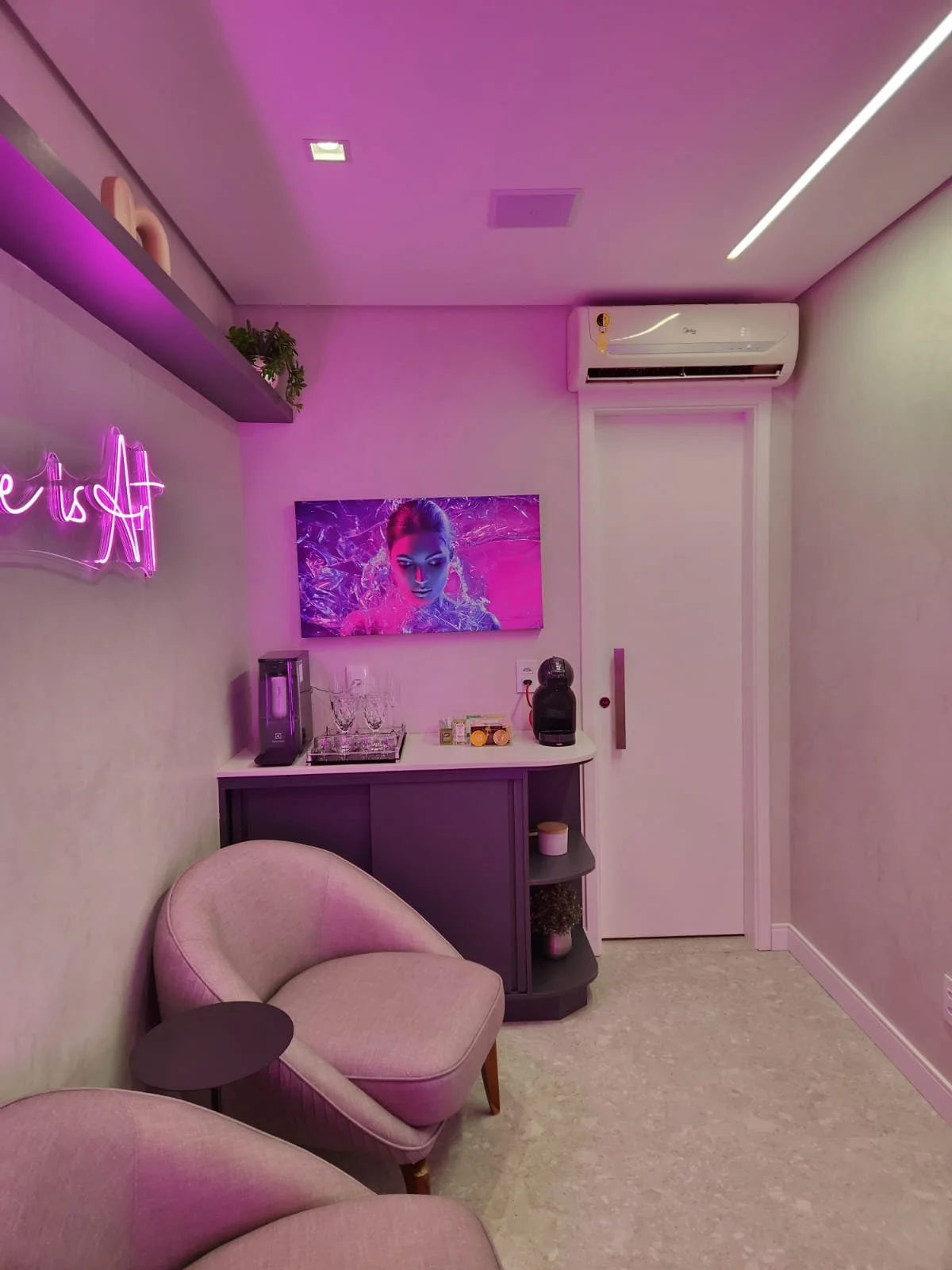 WhatsApp Image 2025-08-20 at 14.15.53 (2).jpeg