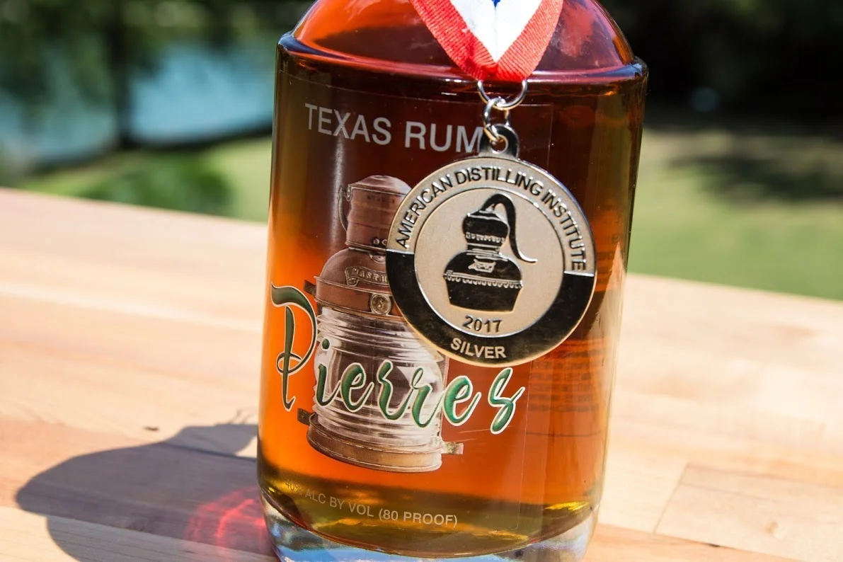 pierres_silver_2017_american_distilling_institute_02.jpg