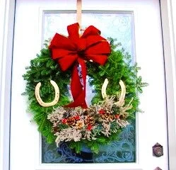 Horse Shoe Holiday Wreath