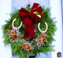 Horse Shoe Holiday Wreath