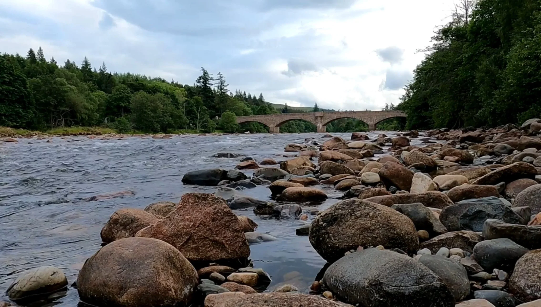 Scotland - video - YouTube freeze.jpg