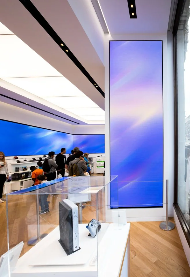 Moment_Factory_Retail_Microsoft_Store_London-28-WS-659x960.jpg