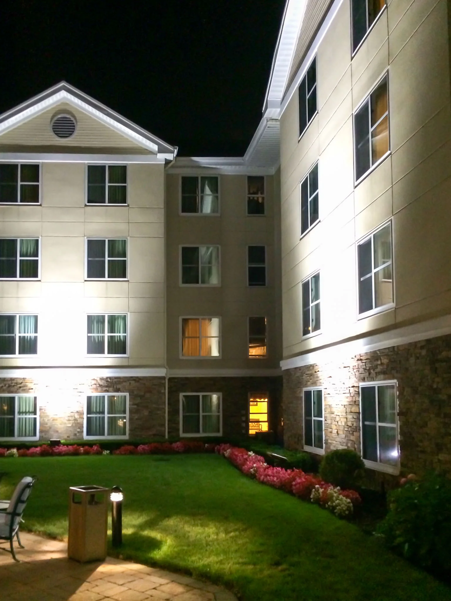 Hilton Homewood Suites ComPower LED 2-3.jpg
