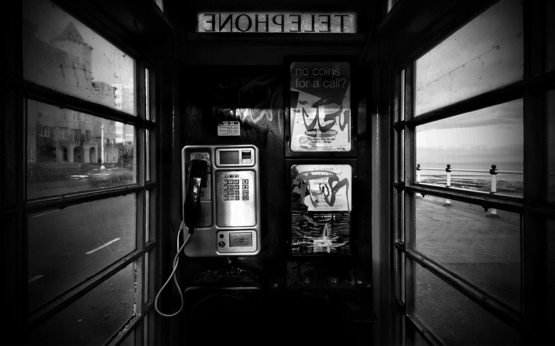 black_and_white_phone_booth_style_hd-wallpaper-12722.jpg