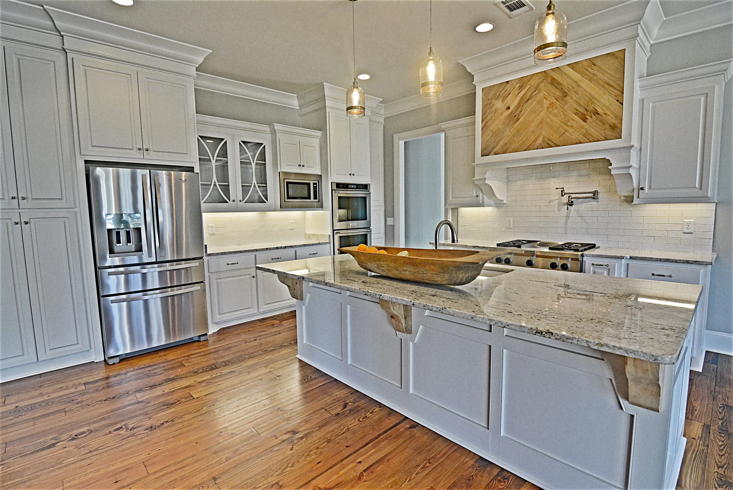 Kitchen 2a.jpg