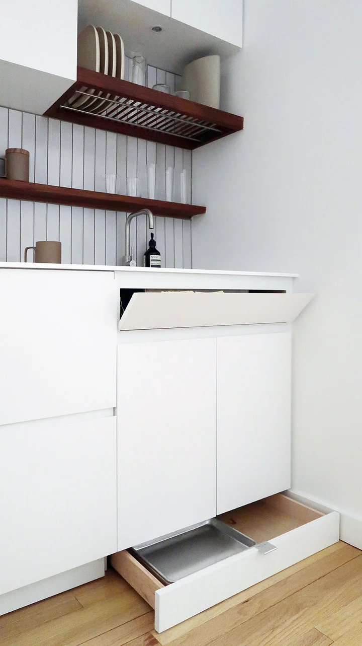 03-Sink Storage small.jpg