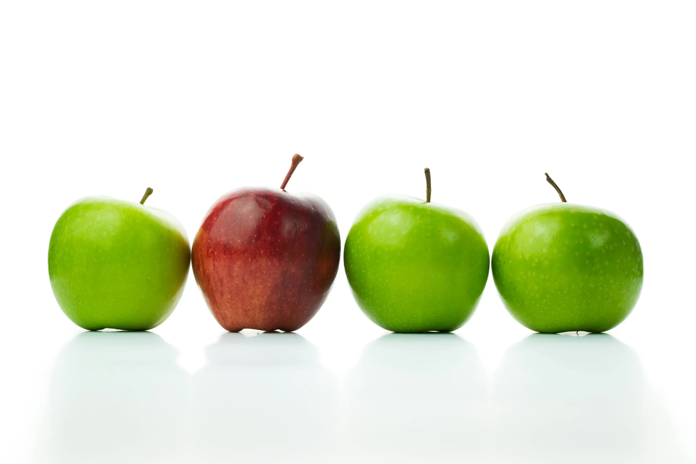 Roter Apfel in 4er Reihe.jpg