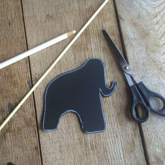 How to Make Basic Shadow Puppets in Three Easy Steps