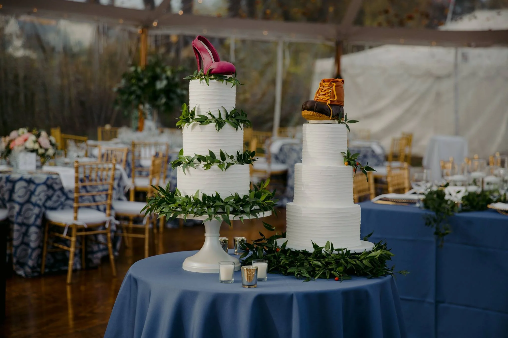 2018 Meghan & Billy - The Big House cakes.jpg
