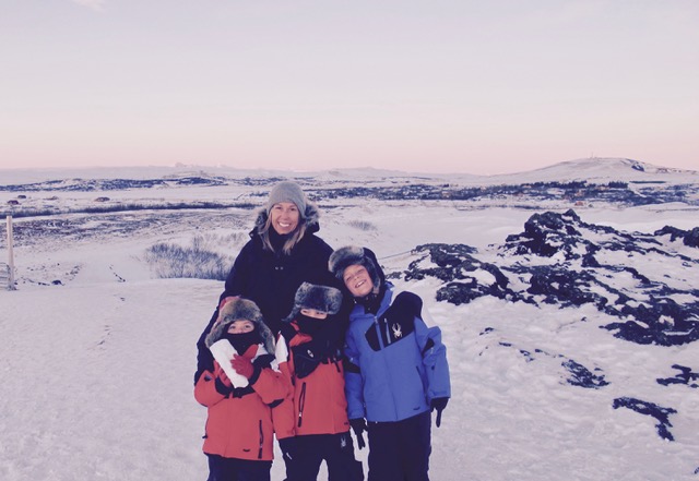 exploring the world with her children