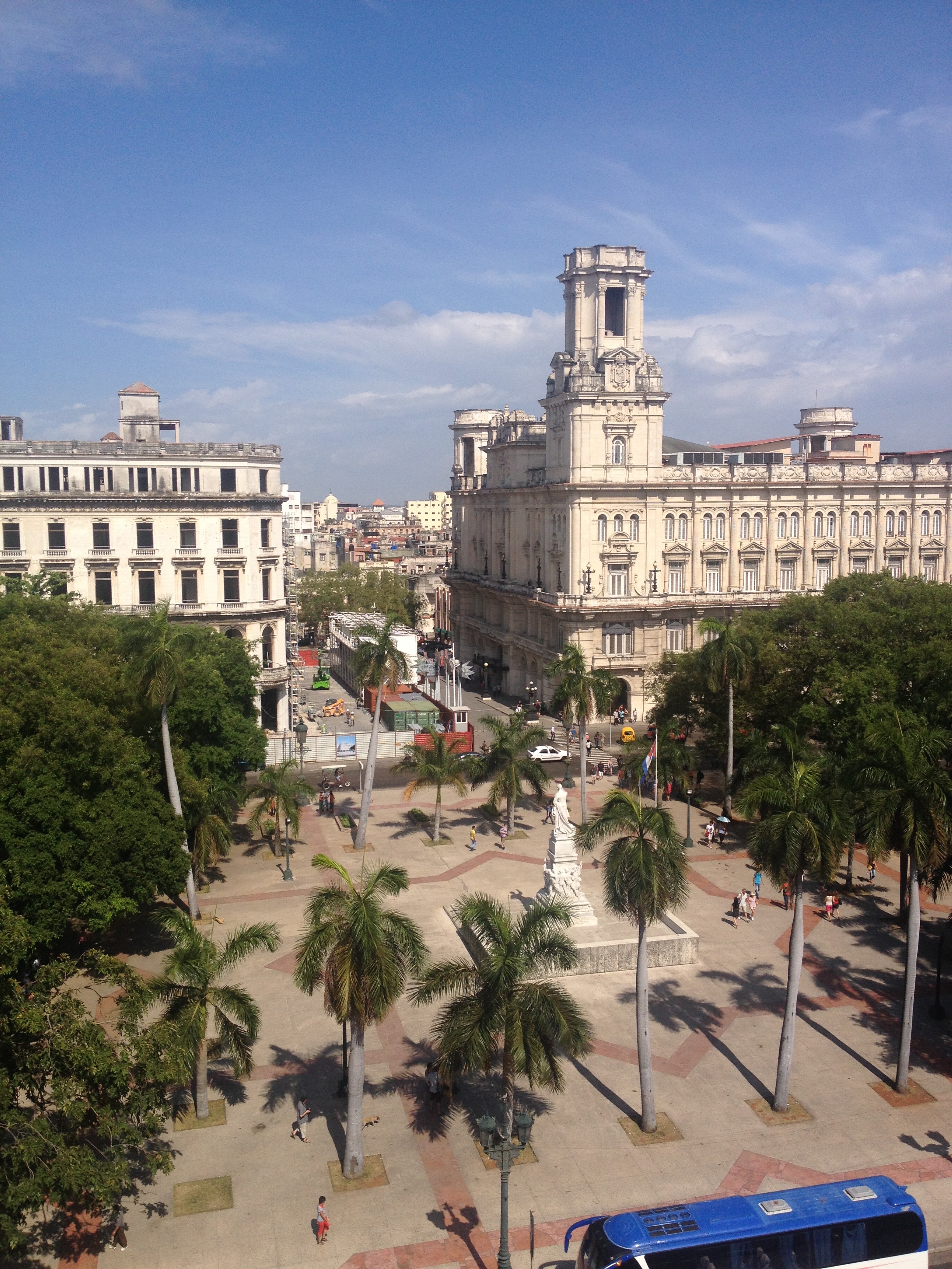 el parque central havana cuba