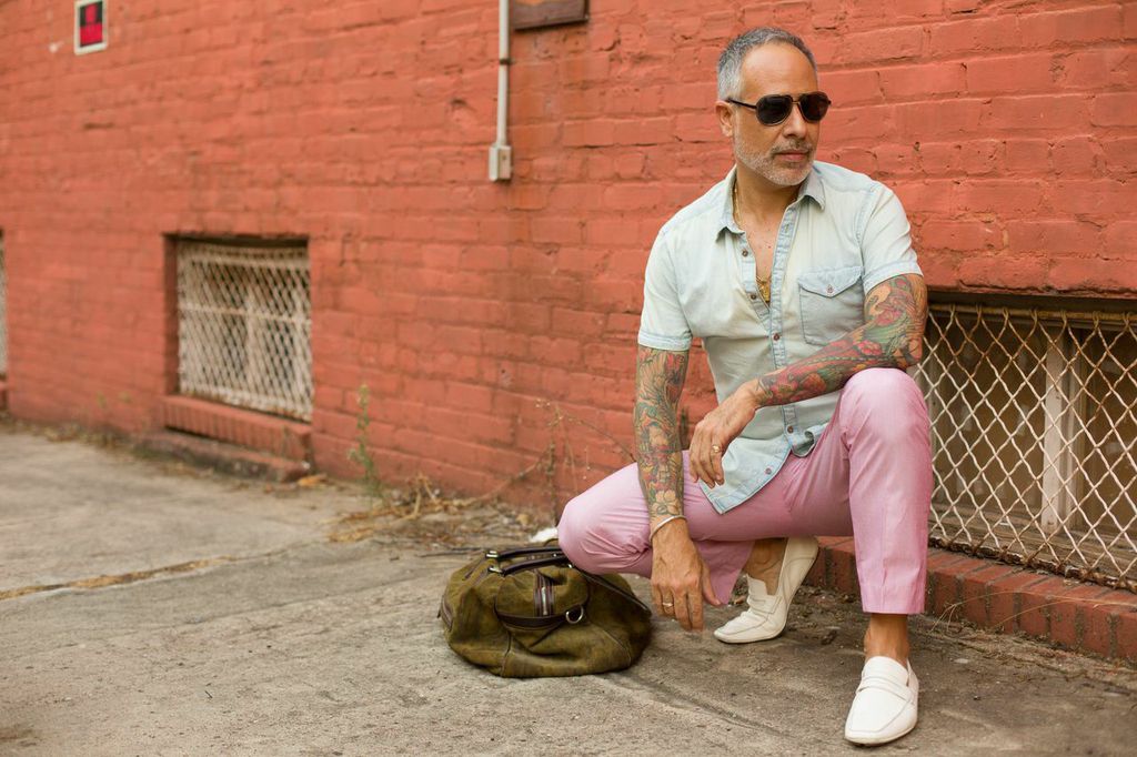 Photo shoot. Wearing Cole Haan, H&M, Etro, Dolce & Gabbana. Photographer: Tomas Espinoza.