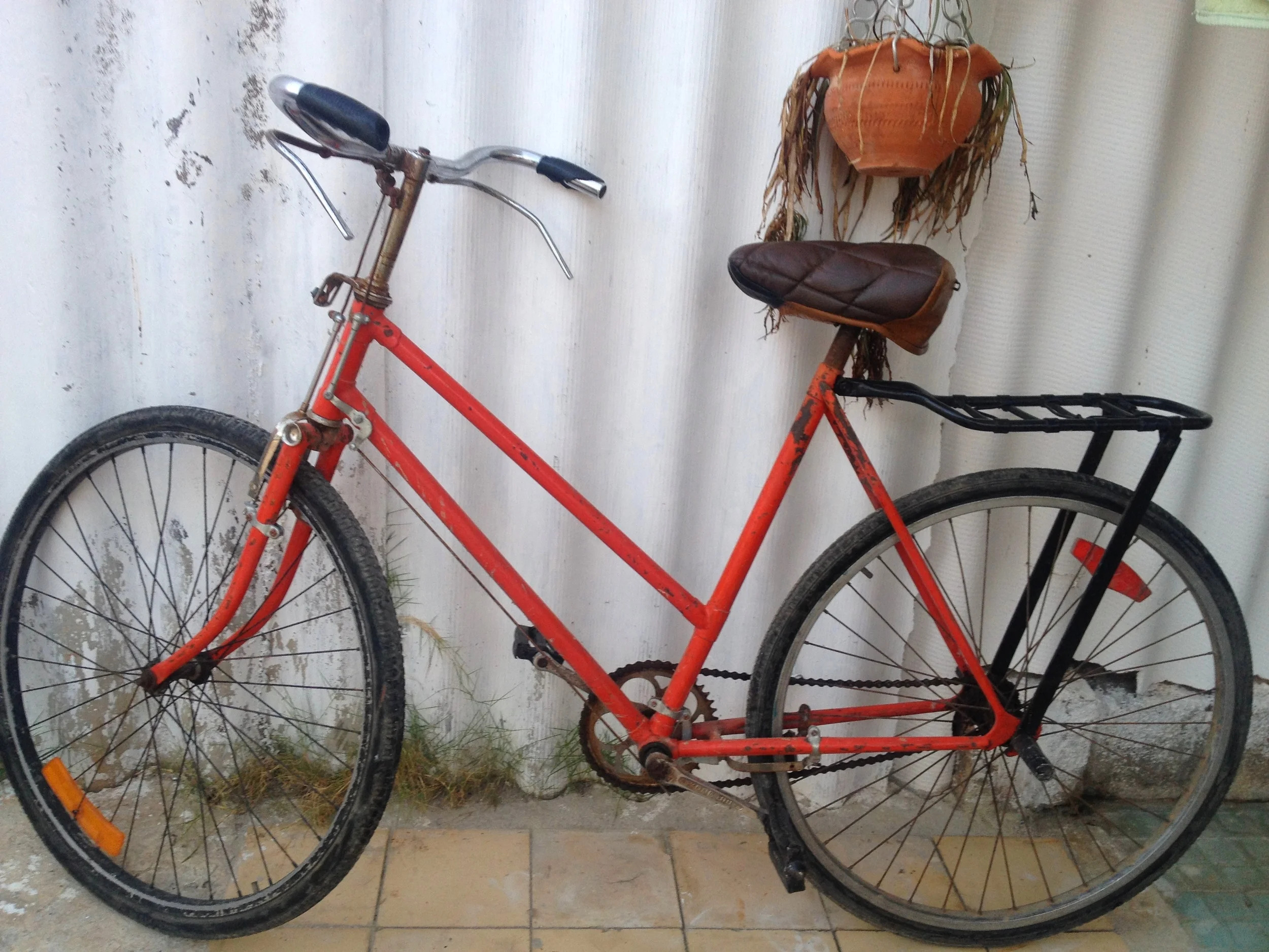  Bike in la playa de Guanabo. 